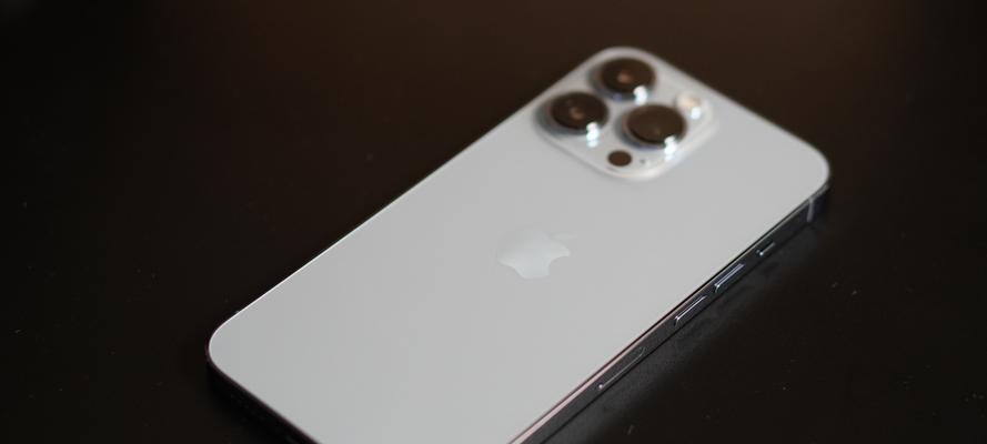 揭秘拼多多iPhone13真伪之谜（消费者权益被侵害？警惕拼多多iPhone13假货陷阱）