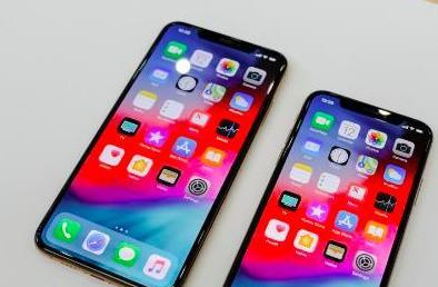 iPhoneXsMax网页分屏教程（教你如何在iPhoneXsMax上利用网页分屏功能同时浏览多个网页）