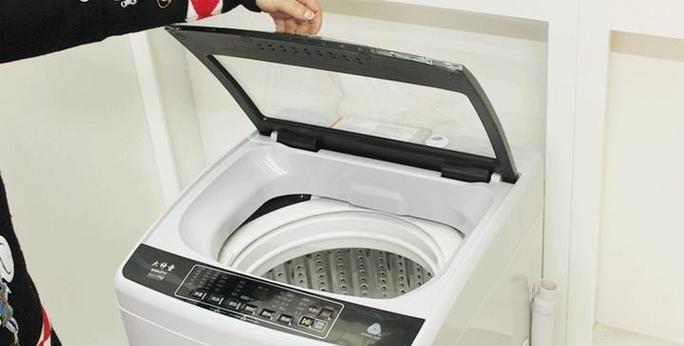 海尔卧式洗衣机拆卸方法（轻松学会拆卸海尔卧式洗衣机）