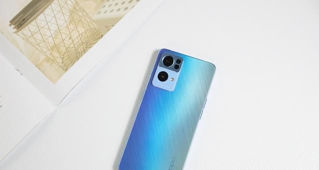 OPPOReno7系列亮点有哪些？为何成为用户关注焦点？